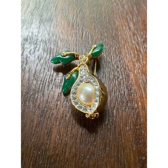 Vintage Joan Rivers Signed Avocado Rhinestone and Green Lucite Brooch Pin - Picture 3 of 5